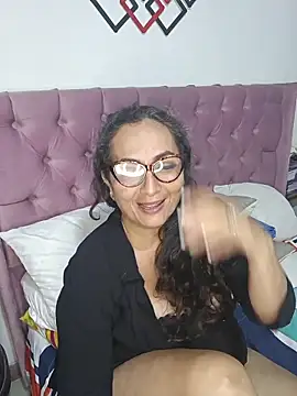 AlessandraLeroy online show from 11-13-25, 02:54