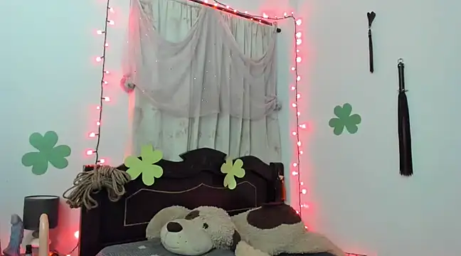 Snapshot of OlivierLeRouge chatting on 03-19-25, 01:21 OlivierLeRouge online show from 03-19-25, 01:21