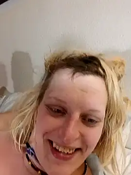 KITTYBOOBOOFUXX online show from 10-21-25, 11:44