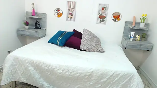 luciana smith20 online show from 03-08-25, 11:05