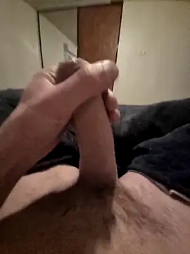 Yukysama79 online show from 12-18-25, 09:10