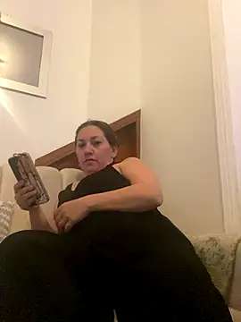 Luna-nevada online show from 12-15-25, 11:42