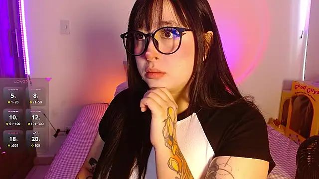 Snapshot of Oliviargf chatting on 02-25-26, 12:15 Oliviargf online show from 02-25-26, 12:15