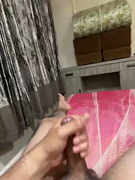 Snapshot of njariwala6 chatting on 03-24-26, 07:30 njariwala6 online show from 03-24-26, 07:30