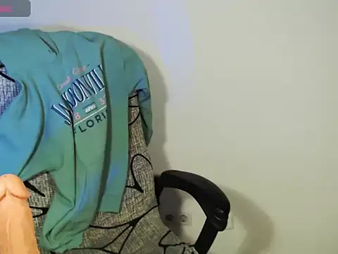 Hannah Kiim online show from 03-06-26, 08:05