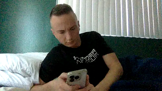 Snapshot of TheDaddy005 chatting on 03-08-25, 04:39 TheDaddy005 online show from 03-08-25, 04:39