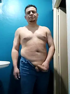 Snapshot of Tonyrod82 chatting on 03-08-25, 12:44 Tonyrod82 online show from 03-08-25, 12:44