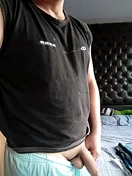 Snapshot of Tonyrod82 chatting on 12-18-25, 10:49 Tonyrod82 online show from 12-18-25, 10:49