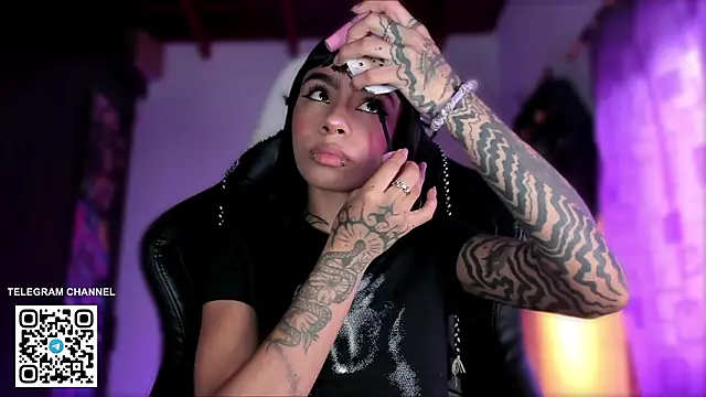 Snapshot of sofiafenty chatting on 03-18-26, 05:38 sofiafenty online show from 03-18-26, 05:38