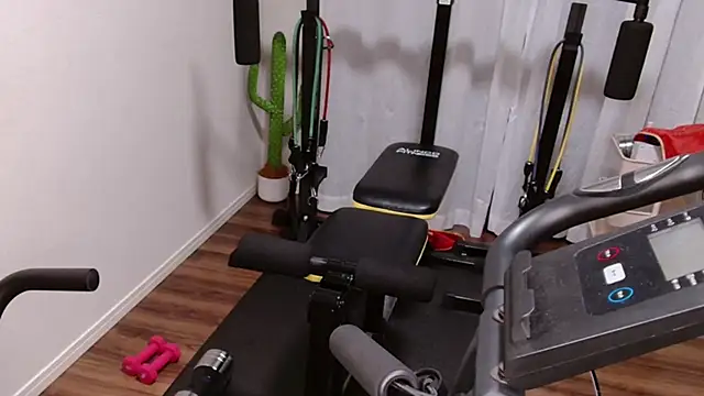 Stretch-man online show from 04-15-26, 07:10