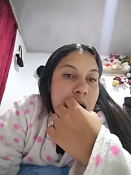 esmeralda jadees online show from 06-17-26, 11:34