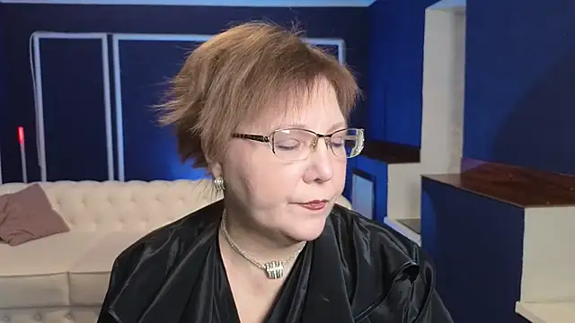 Kira Kenet online show from 03-10-25, 02:37