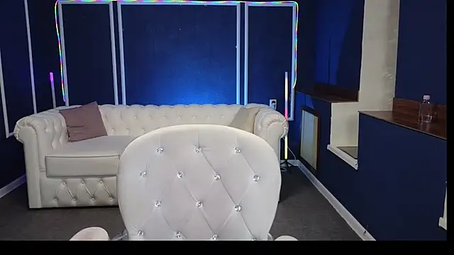 Kira Kenet online show from 03-17-25, 08:51