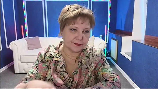 Kira Kenet online show from 03-19-25, 04:47