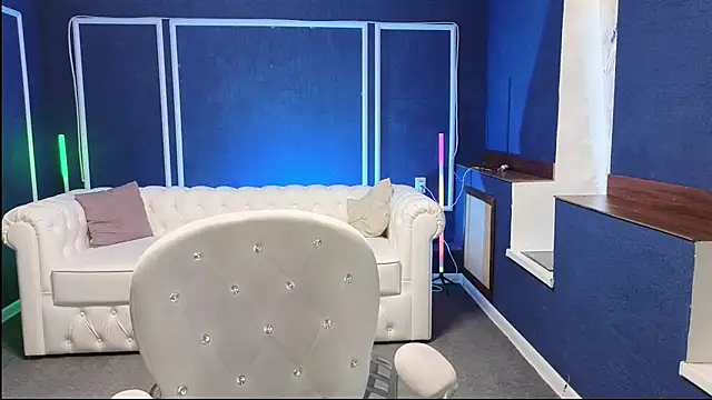 Kira Kenet online show from 03-19-25, 07:51