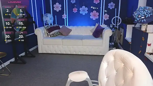 Snapshot of Kira_Kenet chatting on 11-07-25, 07:19 Kira Kenet online show from 11-07-25, 07:19