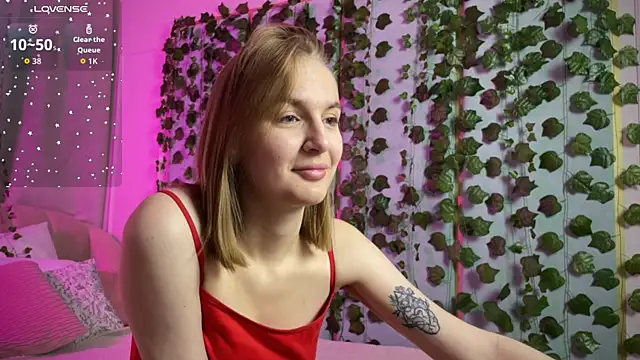  Vikky Moon  online show from 09-10-25, 01:16