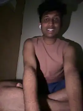 Snapshot of MIRTHICK2002 chatting on 03-15-25, 10:44 MIRTHICK2002 online show from 03-15-25, 10:44