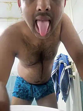 Snapshot of MIRTHICK2002 chatting on 03-17-25, 08:51 MIRTHICK2002 online show from 03-17-25, 08:51