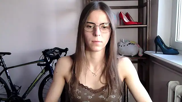 love megi online show from 12-15-25, 02:32