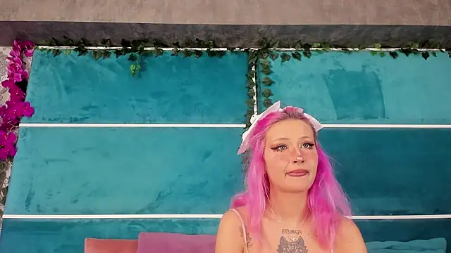 SunnyGlow online show from 10-30-25, 06:48