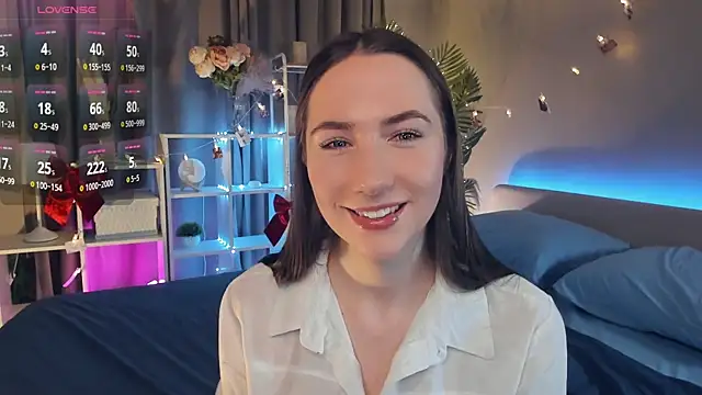 Kira mindnes online show from 03-16-25, 12:12