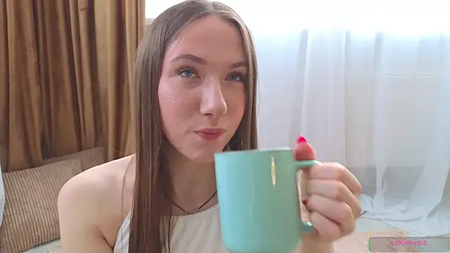 Kira mindnes online show from 03-10-26, 06:18