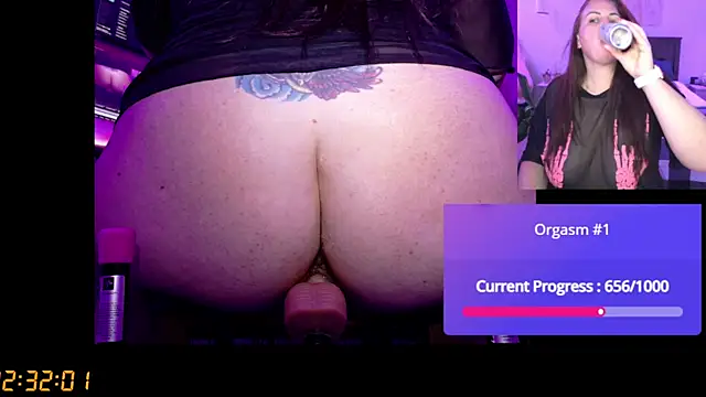 Snapshot of SouthernElle1 chatting on 07-14-26, 12:24 SouthernElle1 online show from 07-14-26, 12:24