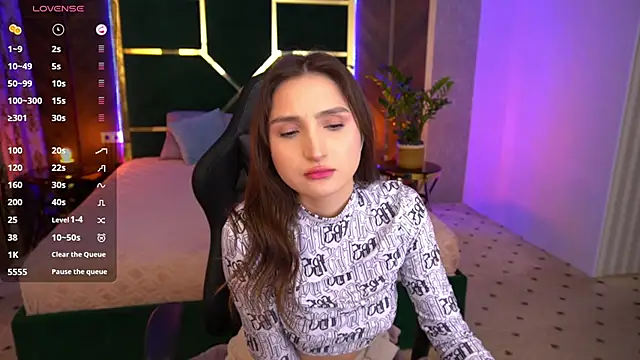 JanieFoxy online show from 03-13-25, 10:05