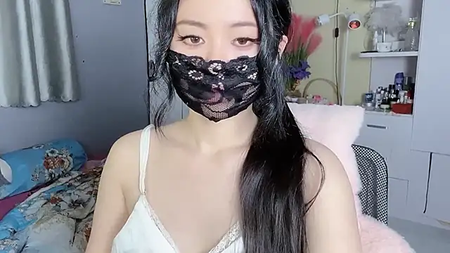 Snapshot of MI_KA22 chatting on 03-13-25, 03:06 MI KA22 online show from 03-13-25, 03:06