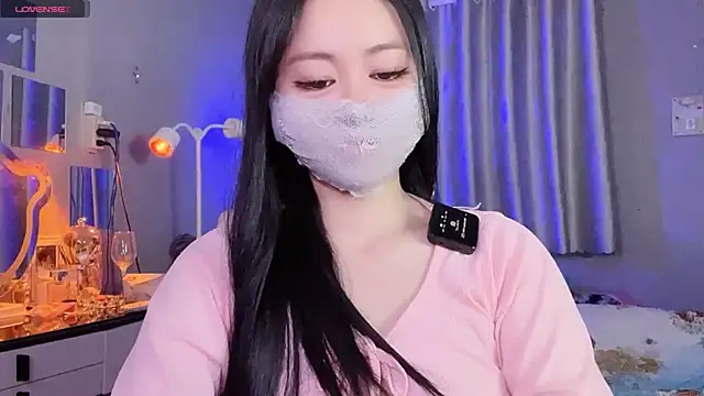 Snapshot of MI_KA22 chatting on 09-23-25, 05:05 MI KA22 online show from 09-23-25, 05:05