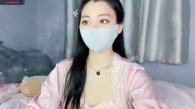 Snapshot of MI_KA22 chatting on 10-14-25, 03:51 MI KA22 online show from 10-14-25, 03:51