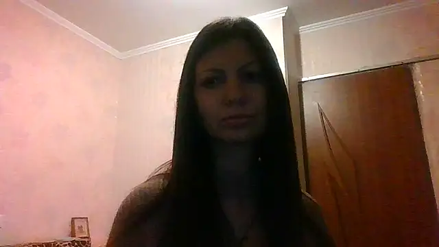 AliseWats online show from 03-10-25, 05:07