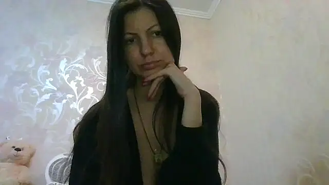 AliseWats online show from 12-20-25, 05:09