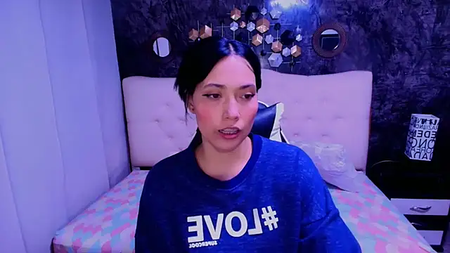 Snapshot of _LiilyWong chatting on 09-20-25, 04:57 LiilyWong online show from 09-20-25, 04:57