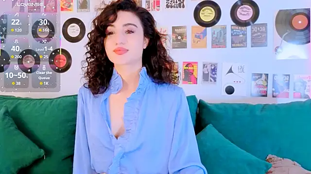 Maya Rogerss online show from 05-13-26, 02:36