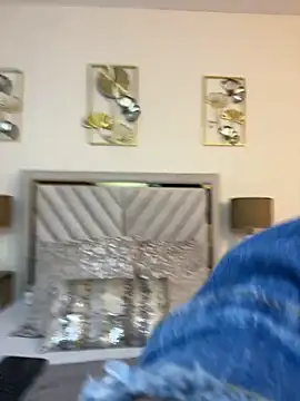 SophiaQueens online show from 05-08-26, 08:03