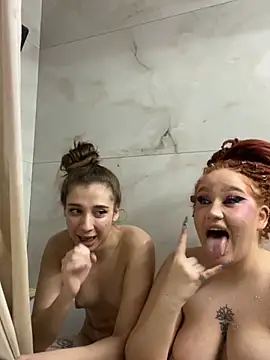 RollingGirlzzz online show from 03-17-25, 08:18