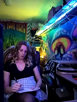 AlicePayne online show from 01-16-26, 05:11