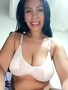 DaphneRosses online show from 03-16-26, 02:10