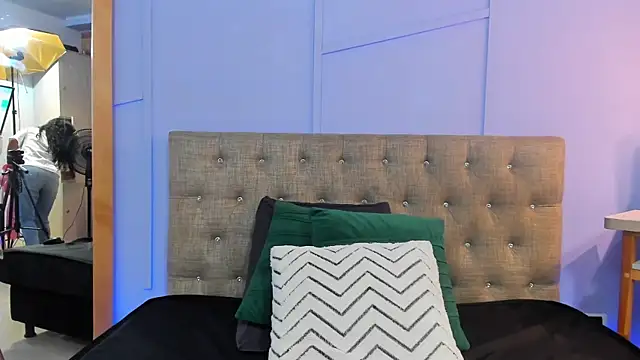 abby jener online show from 03-21-25, 07:13