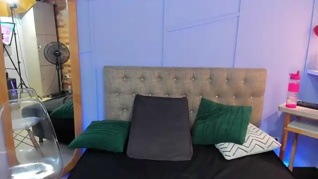 abby jener online show from 03-22-25, 01:32