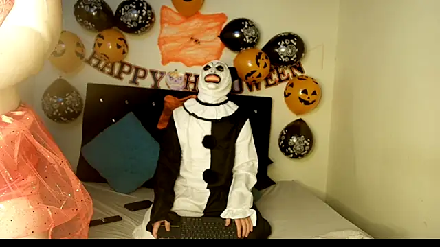 Kymberlyandlucas2 online show from 10-09-25, 04:43