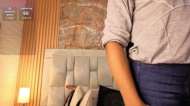 Snapshot of goldilockss15 chatting on 03-07-26, 03:14 goldilockss15 online show from 03-07-26, 03:14