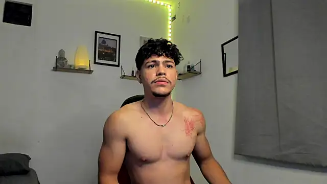 Snapshot of ares_parker2 chatting on 03-20-25, 03:02 ares parker2 online show from 03-20-25, 03:02