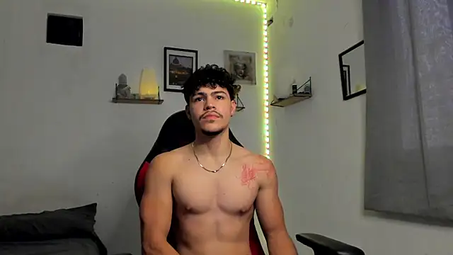 Snapshot of ares_parker2 chatting on 03-22-25, 08:04 ares parker2 online show from 03-22-25, 08:04