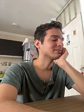 Thiagobb7 online show from 10-13-25, 03:23