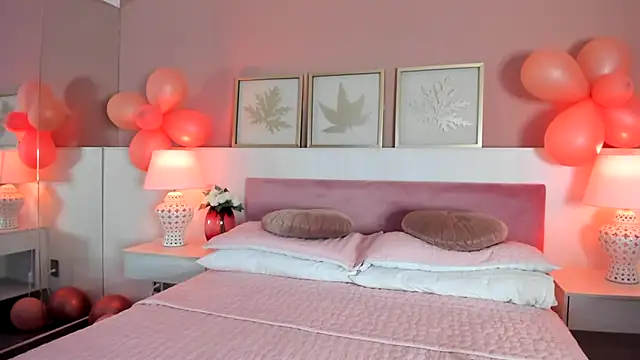 Emma  1 online show from 10-29-25, 03:31