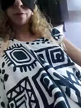 Snapshot of Shankiti chatting on 03-12-25, 01:14 Shankiti online show from 03-12-25, 01:14