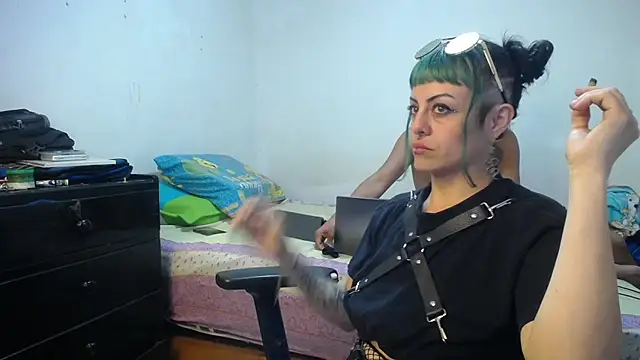 Snapshot of freyaa_sorcerees chatting on 03-16-25, 03:25 freyaa sorcerees online show from 03-16-25, 03:25